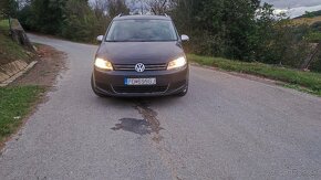 Volkswagen Sharan 2.0 TDI Comfortline DSG - 2