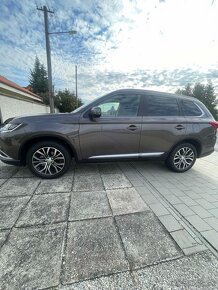 Mitsubishi Outlander 2.0 benzín - 2