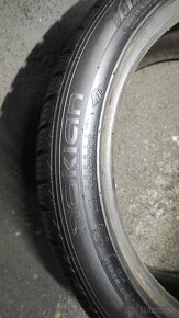 Nokian 235/40R18 zimné - 2