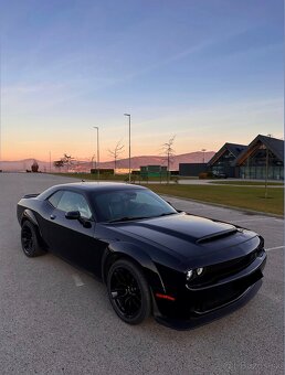 Dodge Challenger Widebody - 2