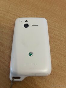 Sony Ericsson Xperia Active - 2