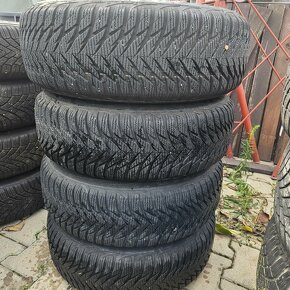 195/65 r15 Good year - 2