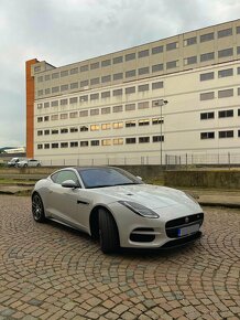 Jaguar F-Type R coupé AWD Automat V8 5.0 - 2