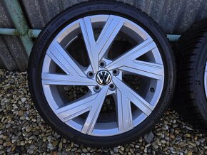 5x112 R18 VW Bergamo 225/40 R18 - 2