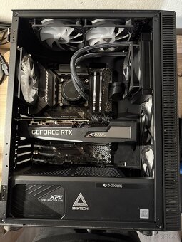 AORUS RTX 3070 MASTER (LCD displej) - 2