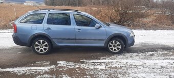 Škoda Octavia Scout 2.0 TDI 4x4 - 2