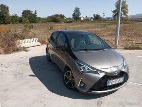 Toyota Yaris hybrid - 2