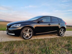 VOLVO V40 2,0D ... Top stav ... - 2