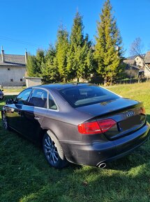 Audi A4 B8 2.7 TDI V6 Sedan 140KW A/T8 - 2