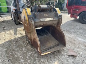 MB crusher bf 90.3 - 2