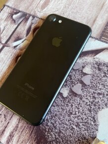 iPhone 7 na použitie/ na diely - 2