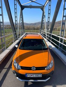 Volkswagen Polo 1.6 TDI 66kw CROSS DSG - 2