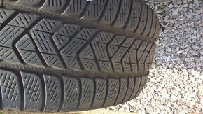 2 ks ZIMNÉ 235/55 R19 101H PIRELLI 6-6,5mm 2019 LEN 50-€/kus - 2