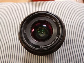 Sony FE 28-70mm  F3.5-5.6 OSS - 2