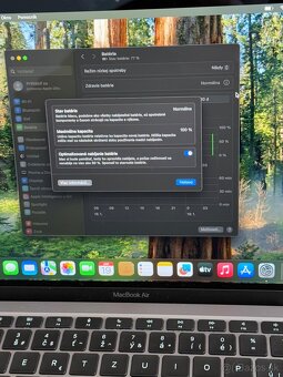 MacBook Air M1 100% bateria stav nového Space Gray - 2