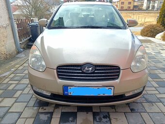 Hyundai accent - 2