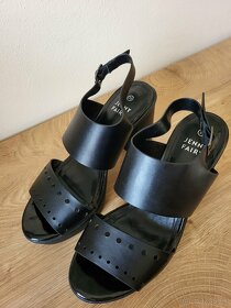 Cierne sandale - 2