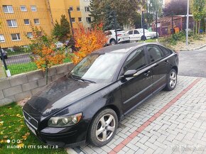 volvo s40 kompletne na diely - 2