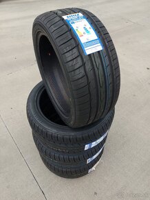 Nové letné pneu 255/40R18 99W VFM - 2