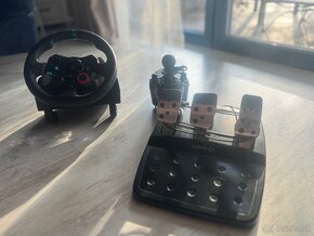 Logitech G29 volant + radiaca paka - 2