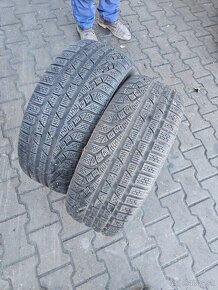 Predám 225/55R16 - 2