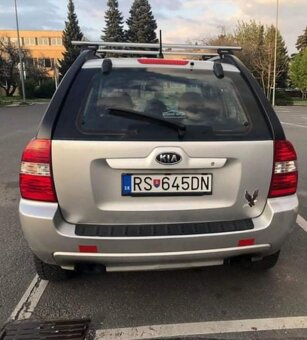 Kia Sportage 2.0 CRDI 4WD Koža - 2