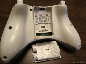Predám bezkáblový ovládač pre Xbox 360 - 2