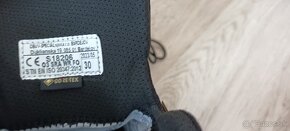 BOSP špeciálna obuv GORETEX, VIBRAM, č 30 - 2