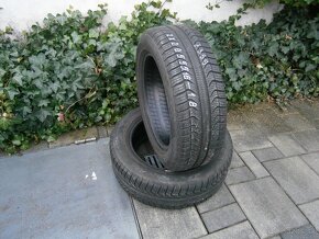 Predám 2x celoročné ako nové pneu Pirelli 205/55 R16 91V - 2