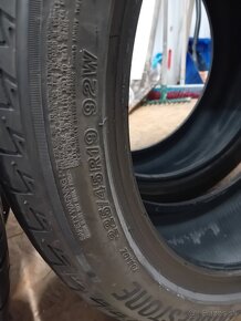 225 /45 r19 - 2