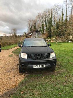 Nissan Navara 2.5D D40 - 2