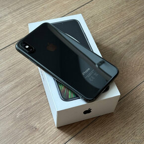 Predám iPhone XS 64GB - 2