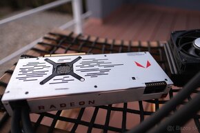 Radeon RX VEGA 64 Liquid Cooled - 2