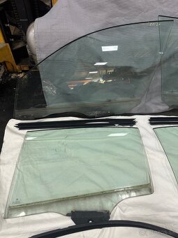 Dvojité protective glazing skla BMW E66 - 2