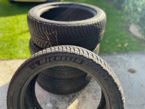 Michelin 225/45 R18 - 2