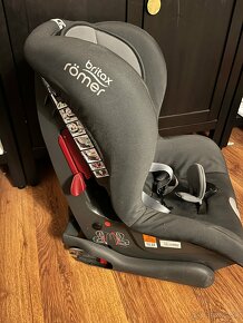 Autosedačka Britax Duo plus pre 9-18 kg s isofixom - 2