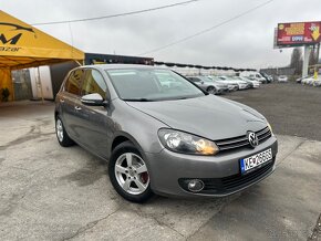 Volkswagen Golf VI 1.4i, 80k, 1.majiteľ, Garážované - 2