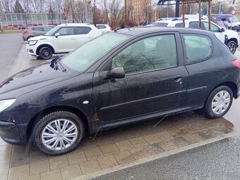 Predám Peugeot 206  1.1 benzín - 2