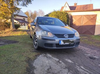 Volkswagen Golf V 1.6 75kW - 2