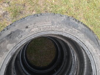 225/55r18 102H Nokian  zimne - 2