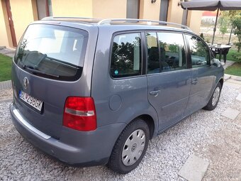 VW Touran - 2