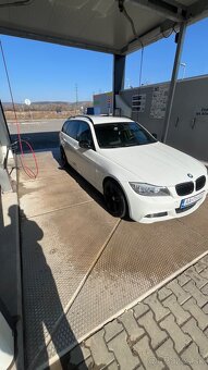 Bmw e91 320xd 2008 - 2