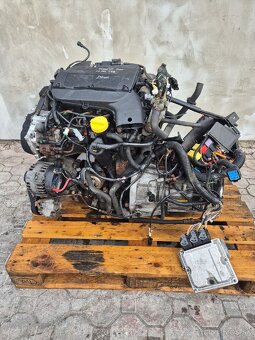 Motor Opel Vivaro 74kw F9Q - 2