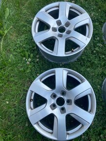 Predam elektrony  audi 225/55 r17 5x112 - 2