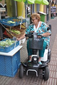 Predám elektrický skúter/ vozík pre dôchodcov / invalidov - 2