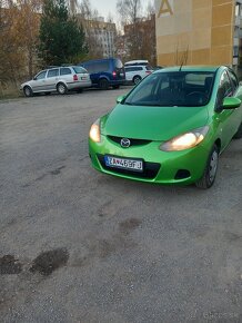 Predám mazda 2 1.3 benzin 55kw - 2