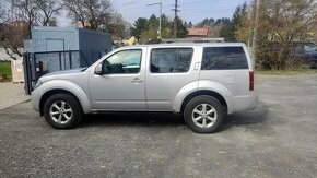 Nissan pathfinder 2011 - 2