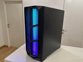 Ryzen 5 2600X - RX 590 8GB - 16GB RAM - NVMe - HDD - 2