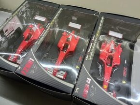 3x F1 FERRARI F2000 2001 a 2003GA SCHUMACHER HW ELITE 1:18 - 2