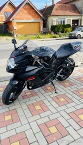 Suzuki GSX R 600 K7 - 2